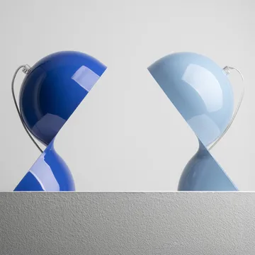 Dalu' bordslampa - Blue Klein - Artemide