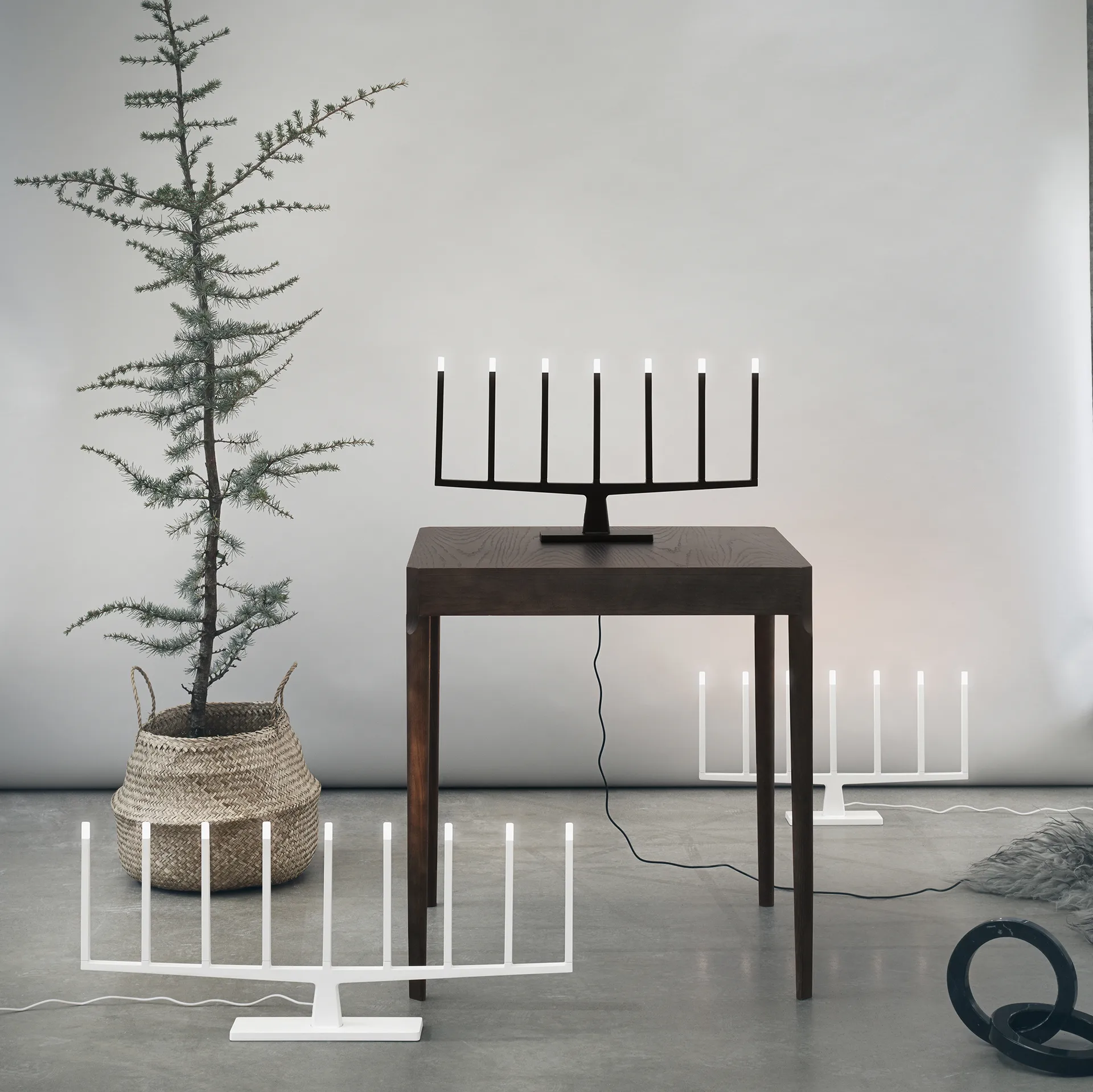 Adventure advent candle 9-arms, white Ateljé Lyktan