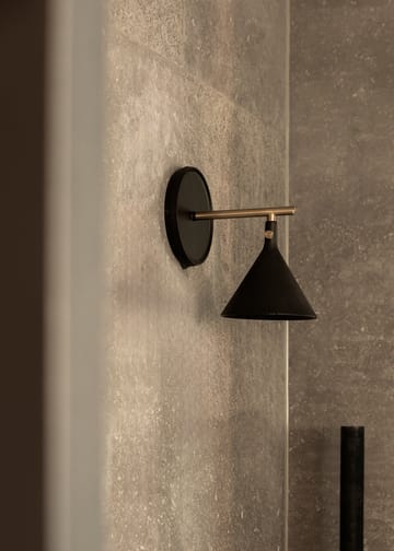 Cast Sconce Wandleuchte diffuser feste Installation - Black - Audo Copenhagen