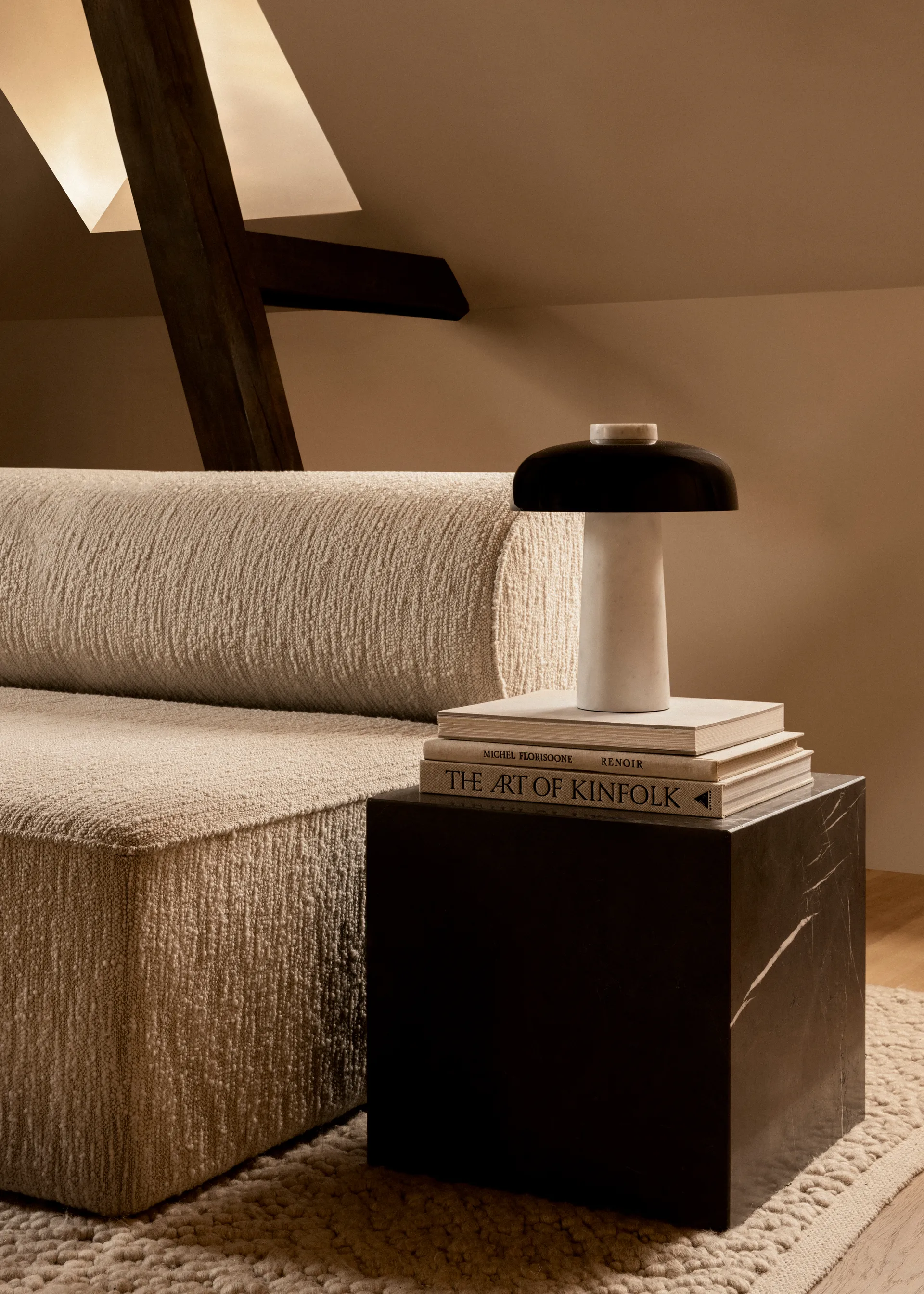 Reverse table lamp 30 cm, Carrara-black Audo Copenhagen