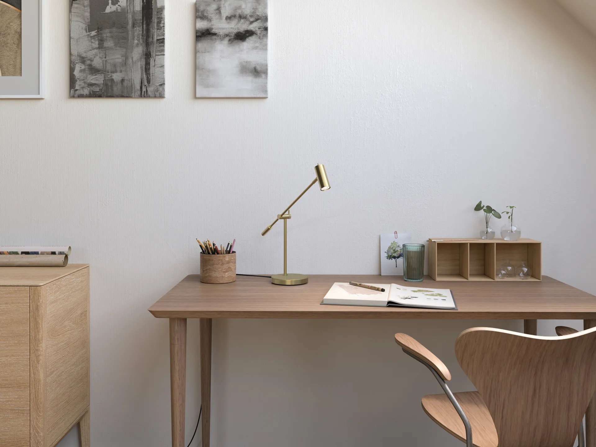Cato bordslampa 48,5 cm, Blankslipad mässing Belid