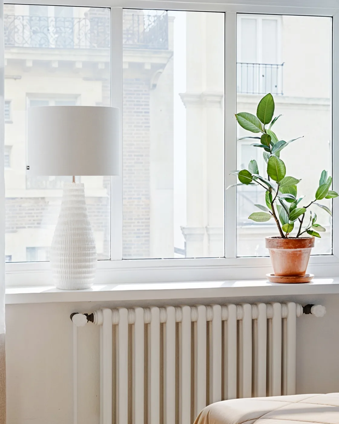 Bartha table lamp 74 cm, Creme-beige By Rydéns