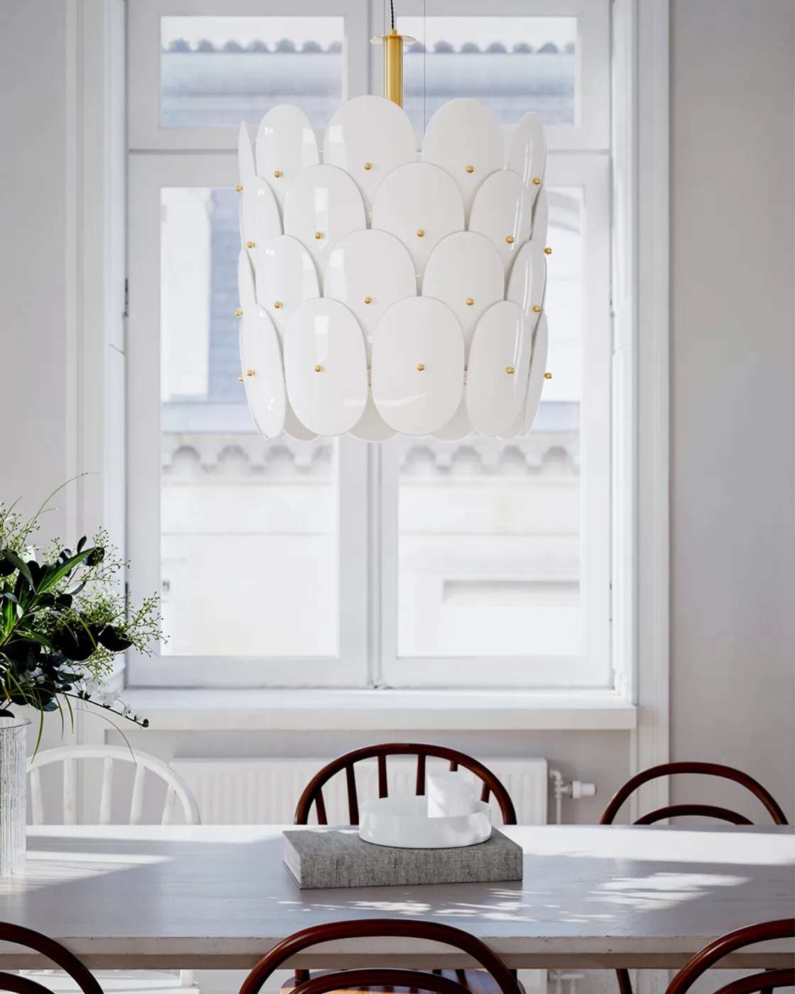 Omlott taklampa Ø50 cm, Mässing-vit By Rydéns