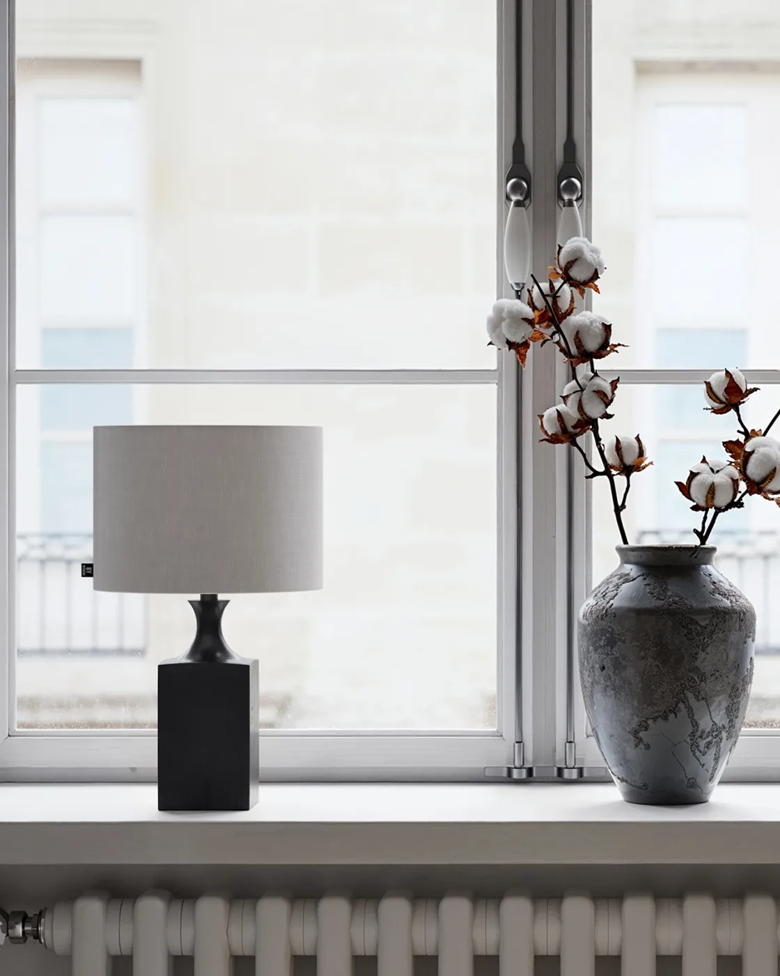 Woody table lamp 41 cm, Black-white By Rydéns