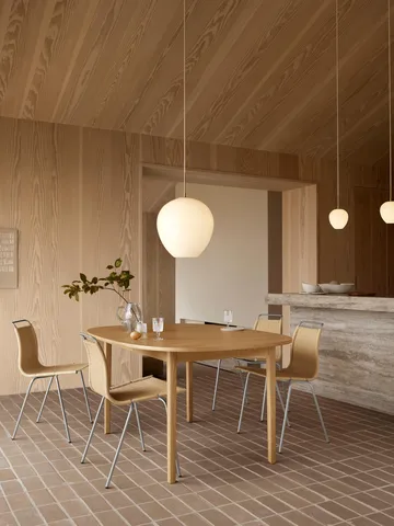 MT221 Tulip lamp Ø36 cm - Opal glass-brass - Carl Hansen & Søn