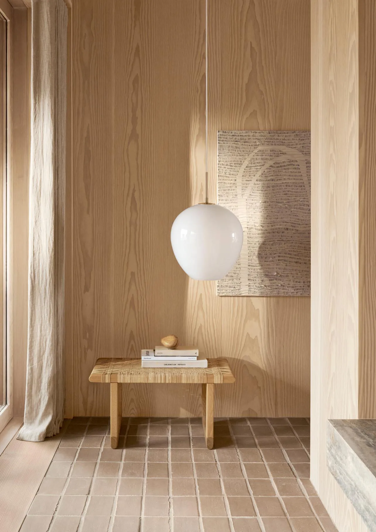 MT221 Tulip lamp Ø36 cm, Opal glass-brass Carl Hansen & Søn