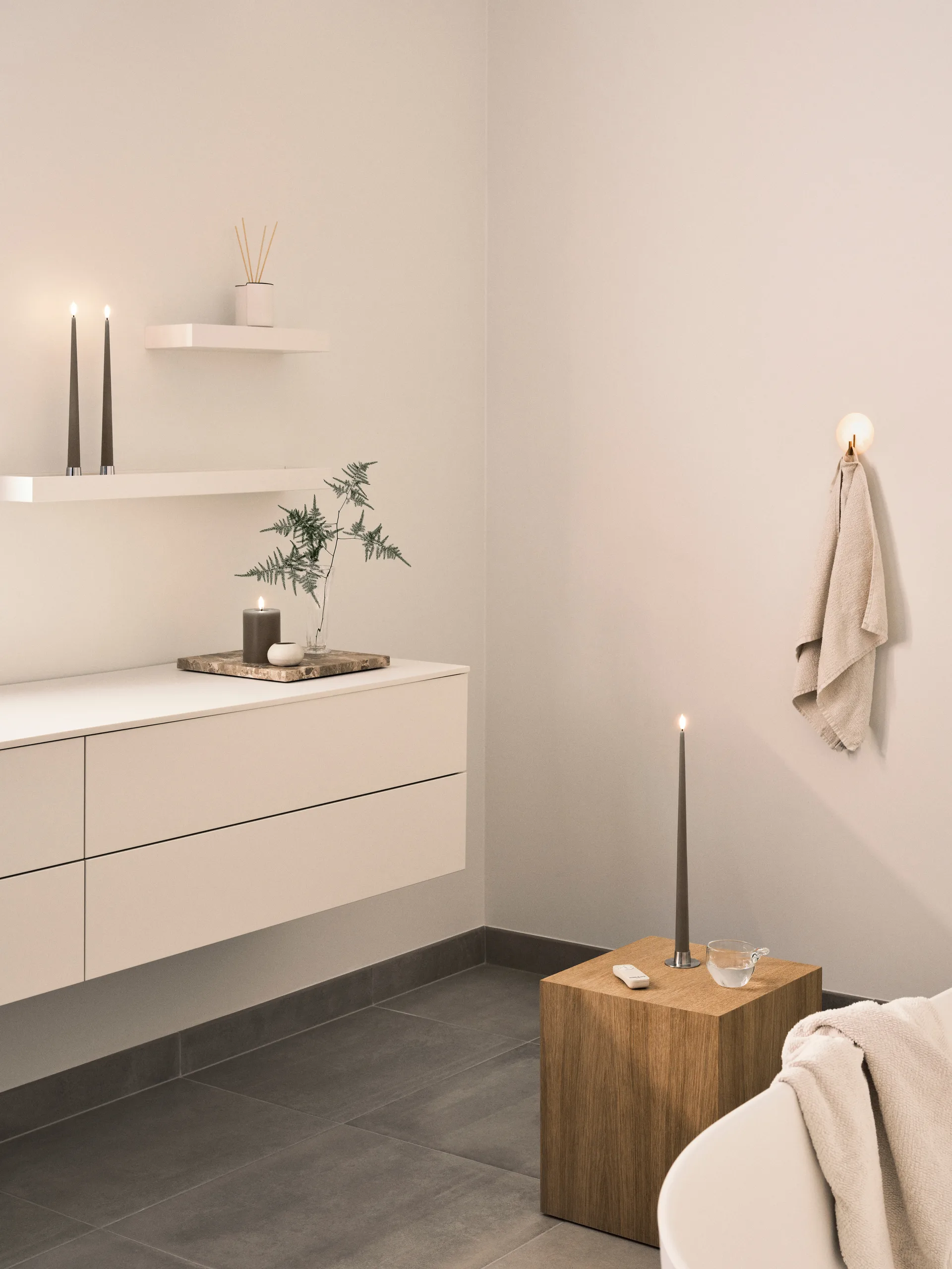 ester & erik Blockkerze LED, 77 Caviar, 10cm ester & erik