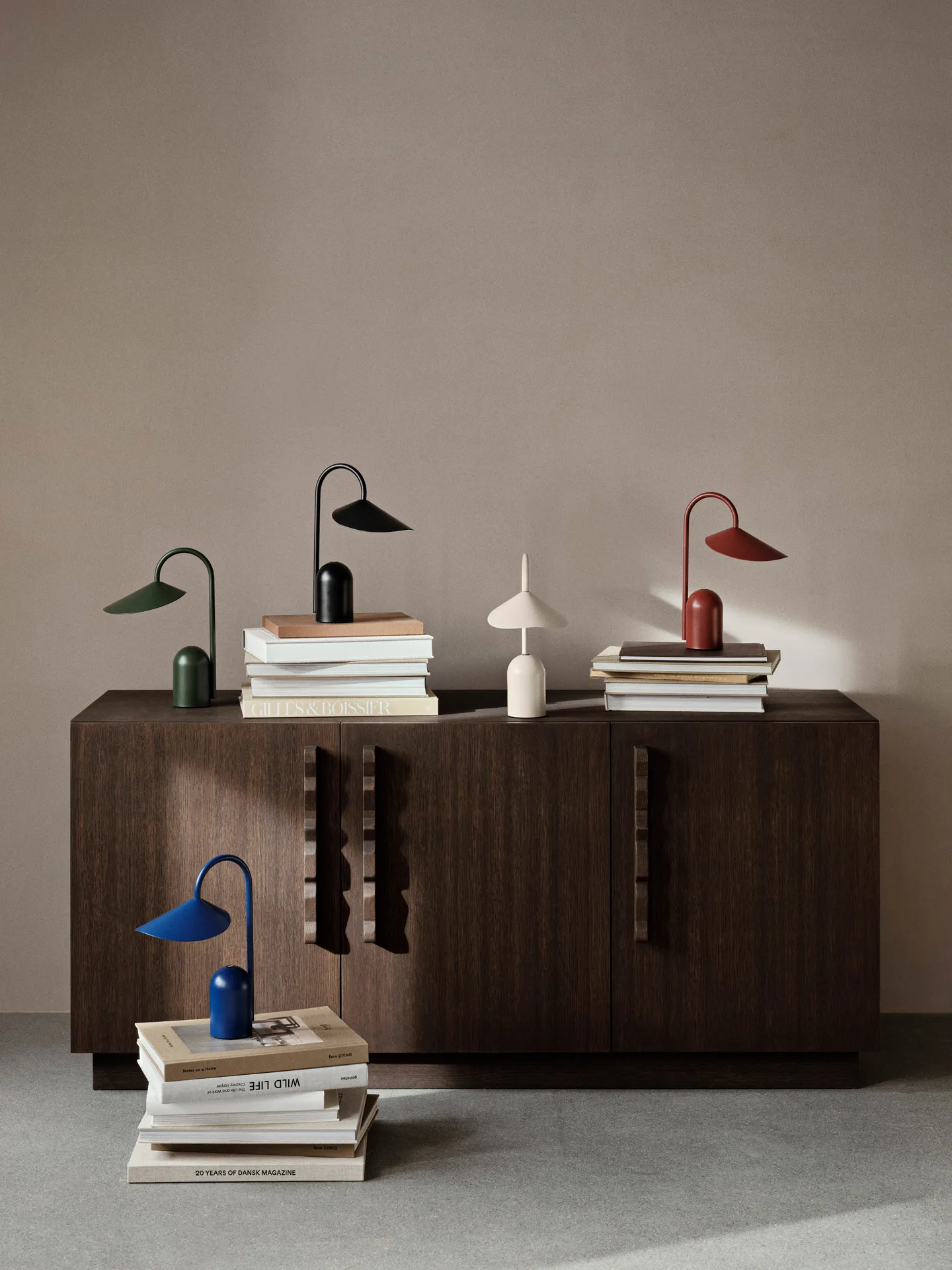 Arum portabel lampa, Bright Blue Ferm Living