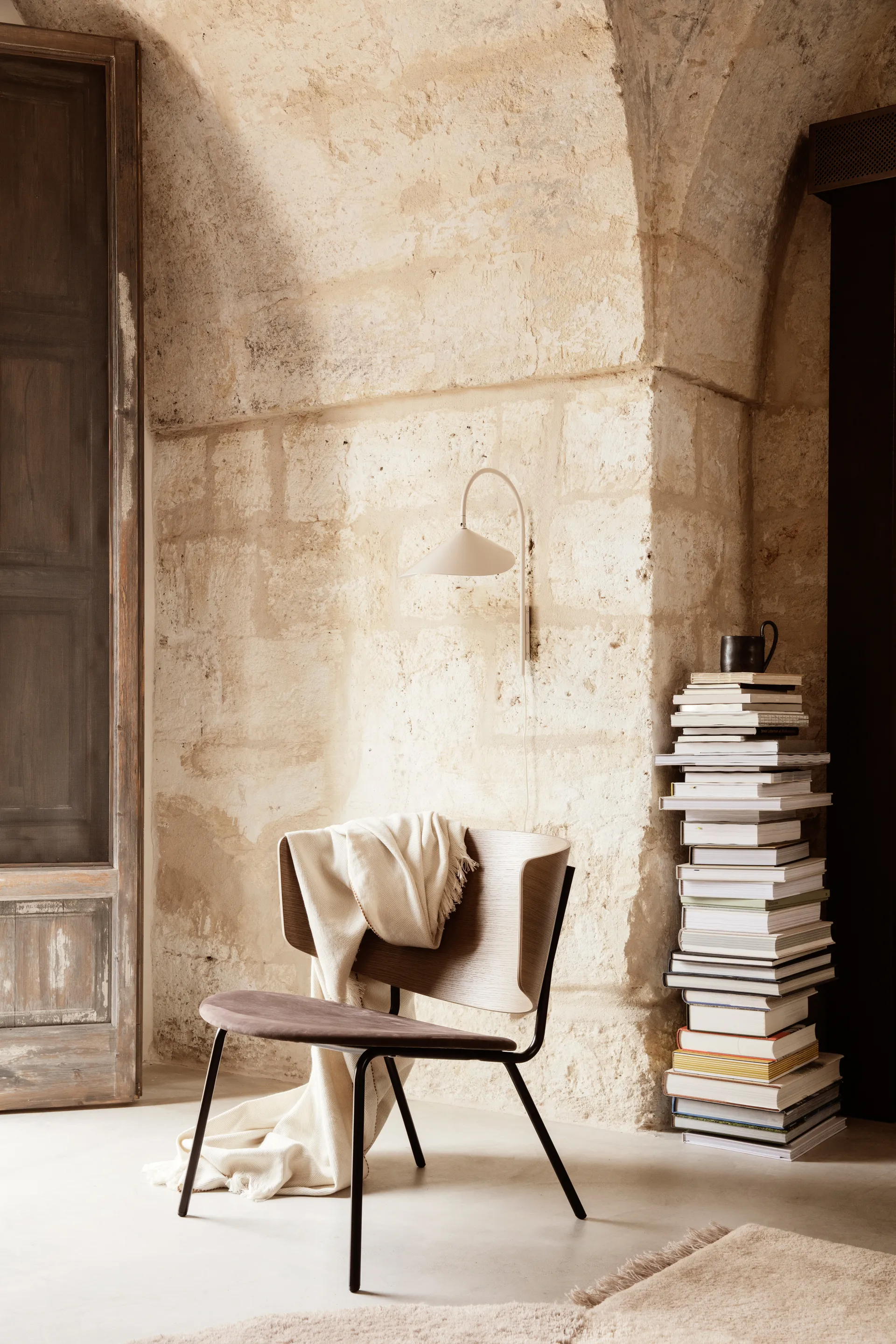 Arum swivel vägglampa, Cashmere Ferm Living