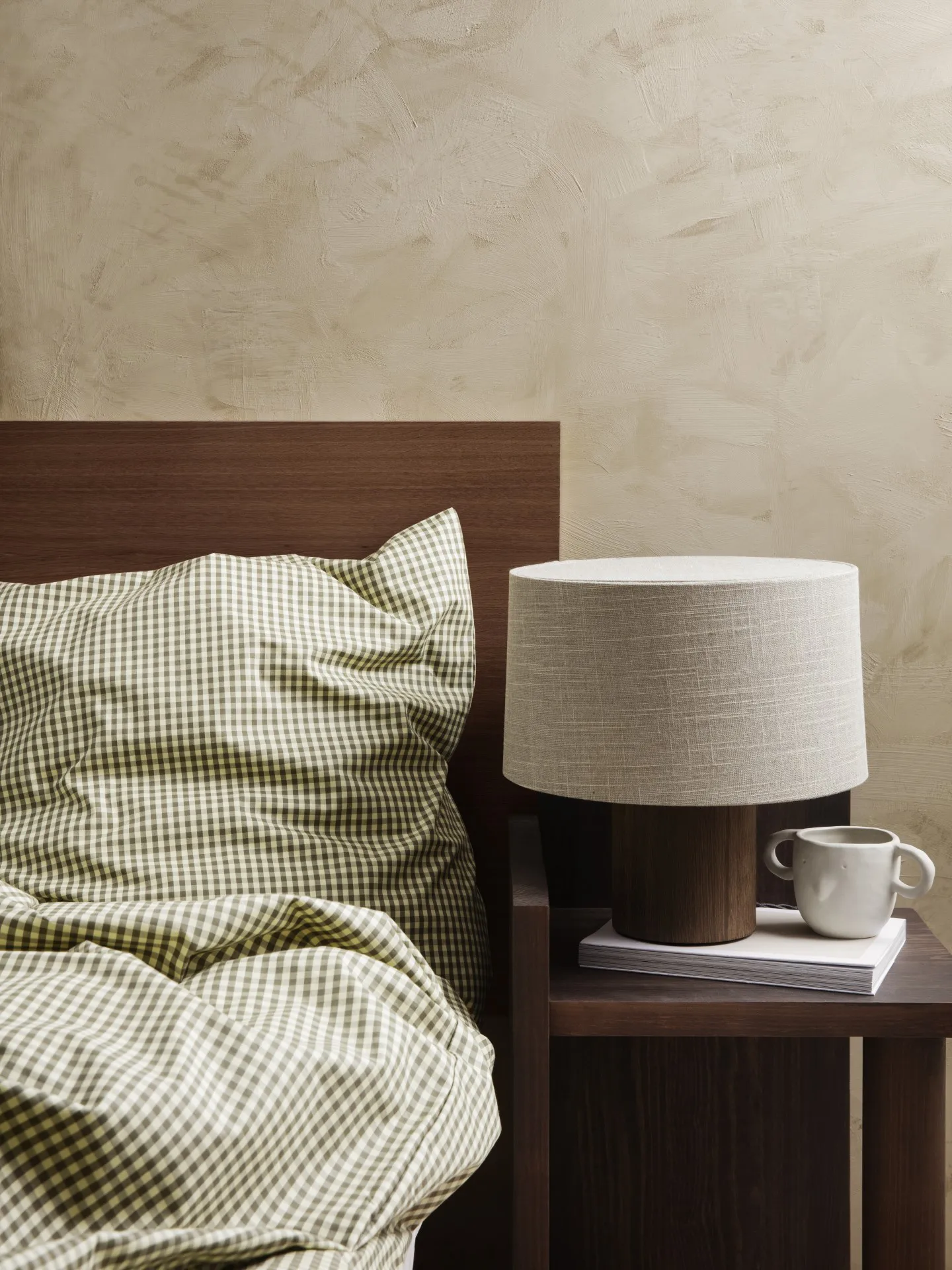 Eclipse lamp shade short Ø33 cm, Sand Ferm Living