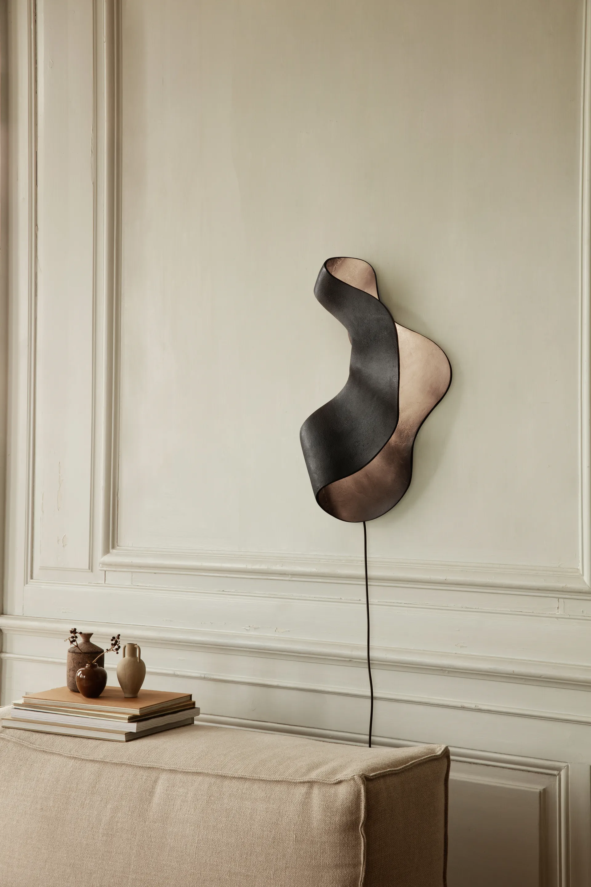 Oyster wall lamp, Black Ferm Living
