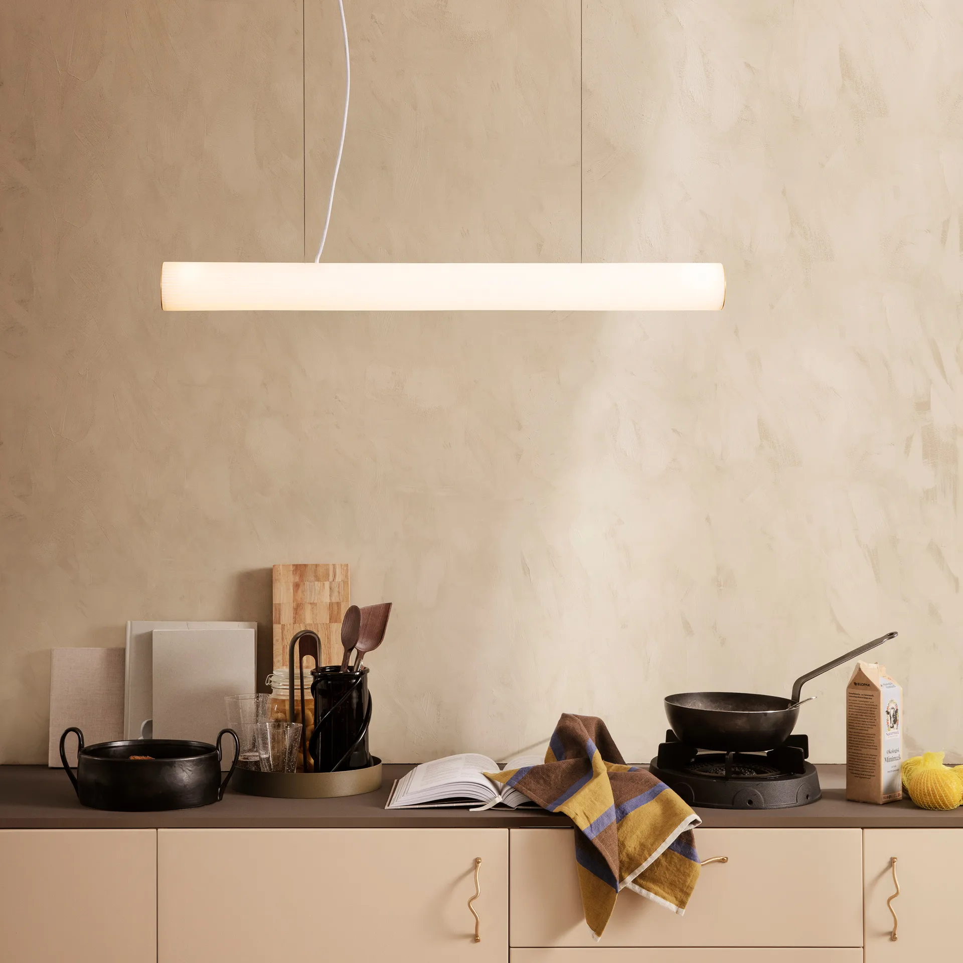Vuelta pendant lamp 100 cm, White-brass Ferm Living