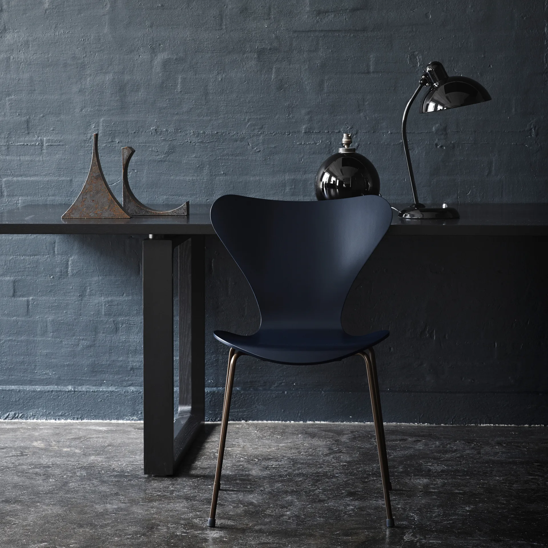 Kaiser Idell 6556-T Tischleuchte, Black Fritz Hansen