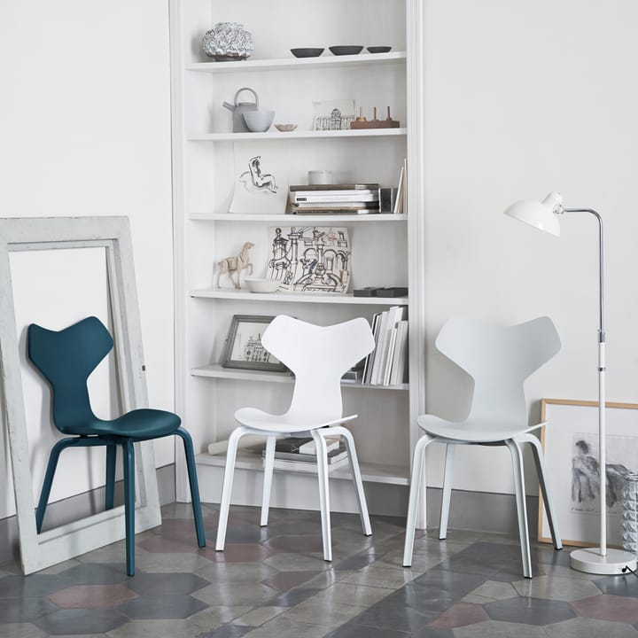 Kaiser Idell 6580-F Luxus floor lamp, White Fritz Hansen