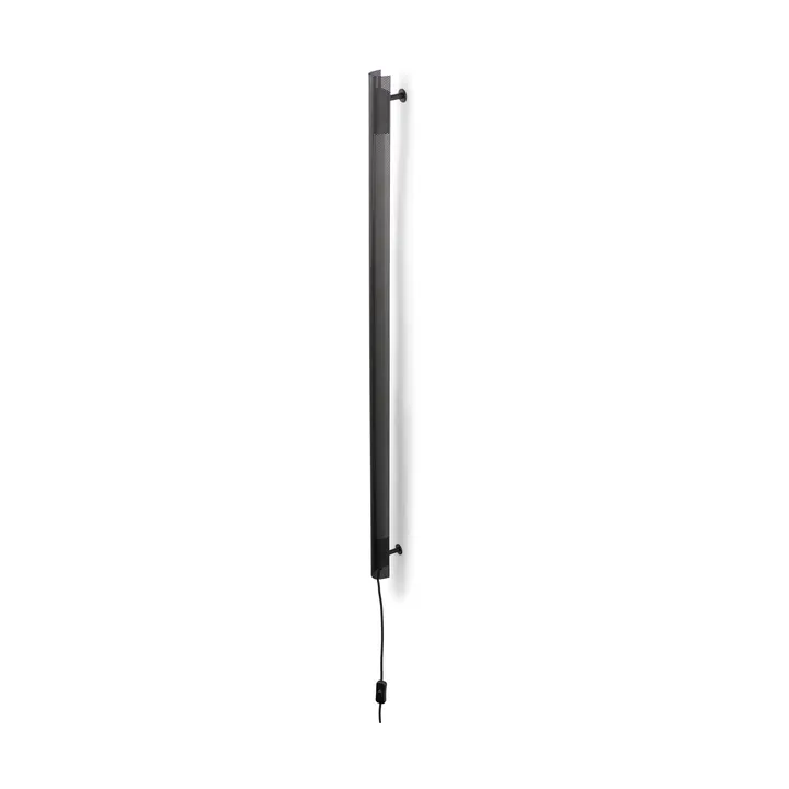 Radent vägglampa long 135 cm - Black - Gejst