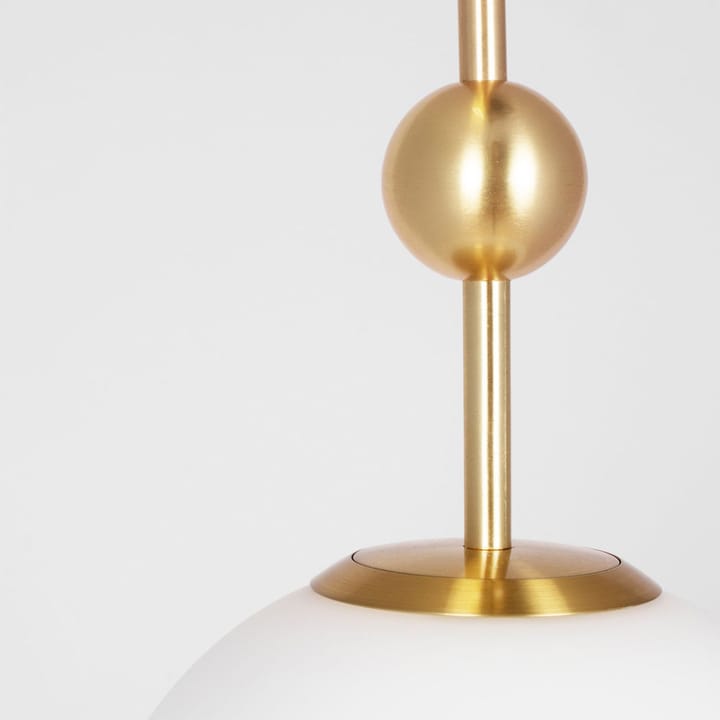 Astrid pendel, mässing/vit, 8 lampor Globen Lighting