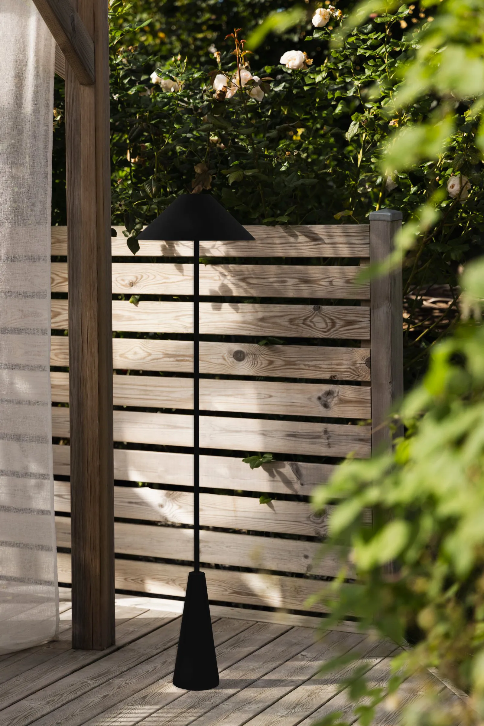 Cannes portable floor lamp, Black Globen Lighting