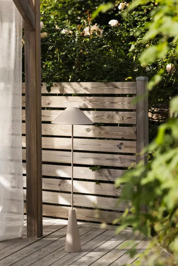 Cannes portable floor lamp - Mud - Globen Lighting