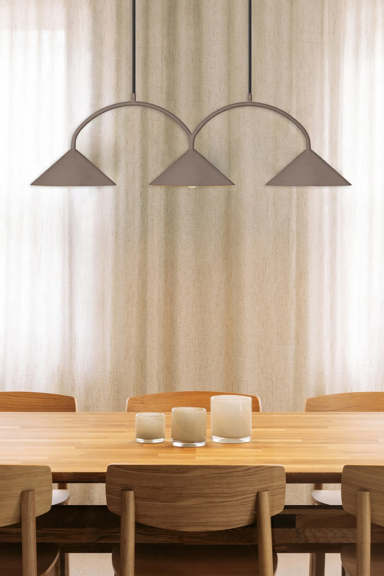 Curve pendant lamp 3, Mocha Globen Lighting