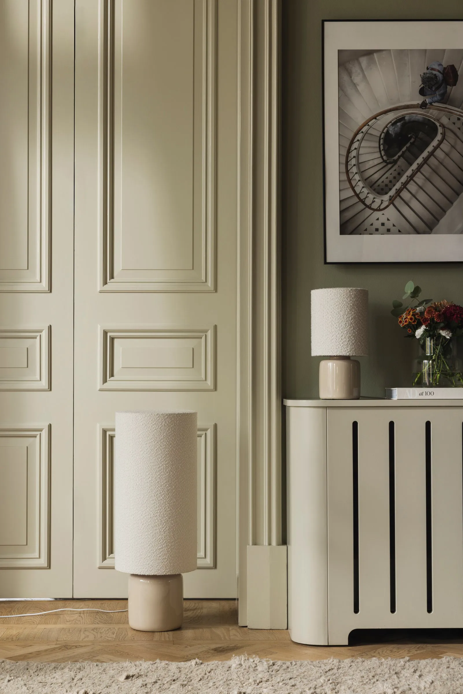 Florian floor lamp, White bouclé/beige, Ø30x80 cm Globen Lighting