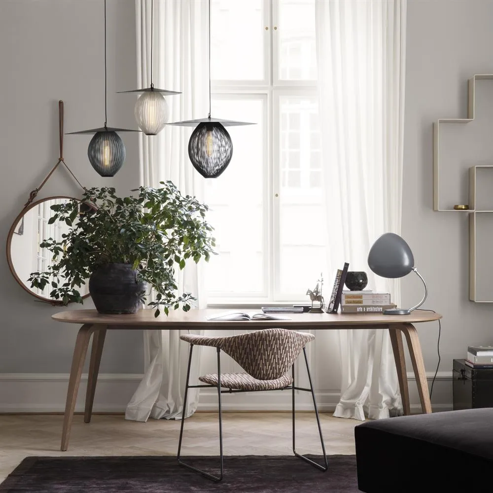 Satellite Pendelleuchte medium, Whitecloud (weiß) GUBI