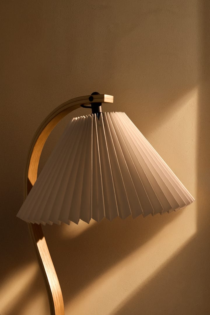 Timberline table lamp, Oak-birch-white GUBI