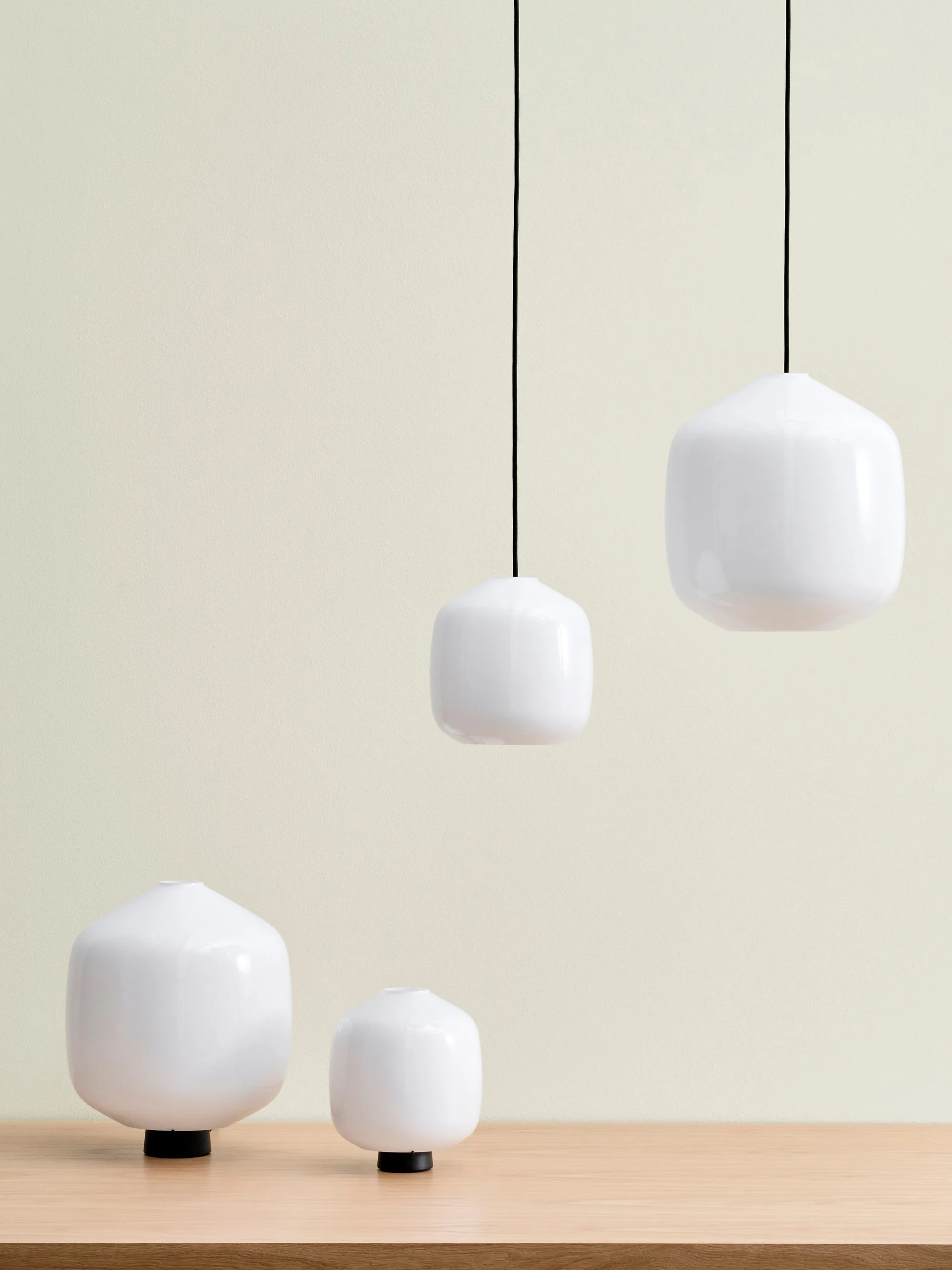 Buoy table lamp Ø30 cm, Opal glass-soft black HAY