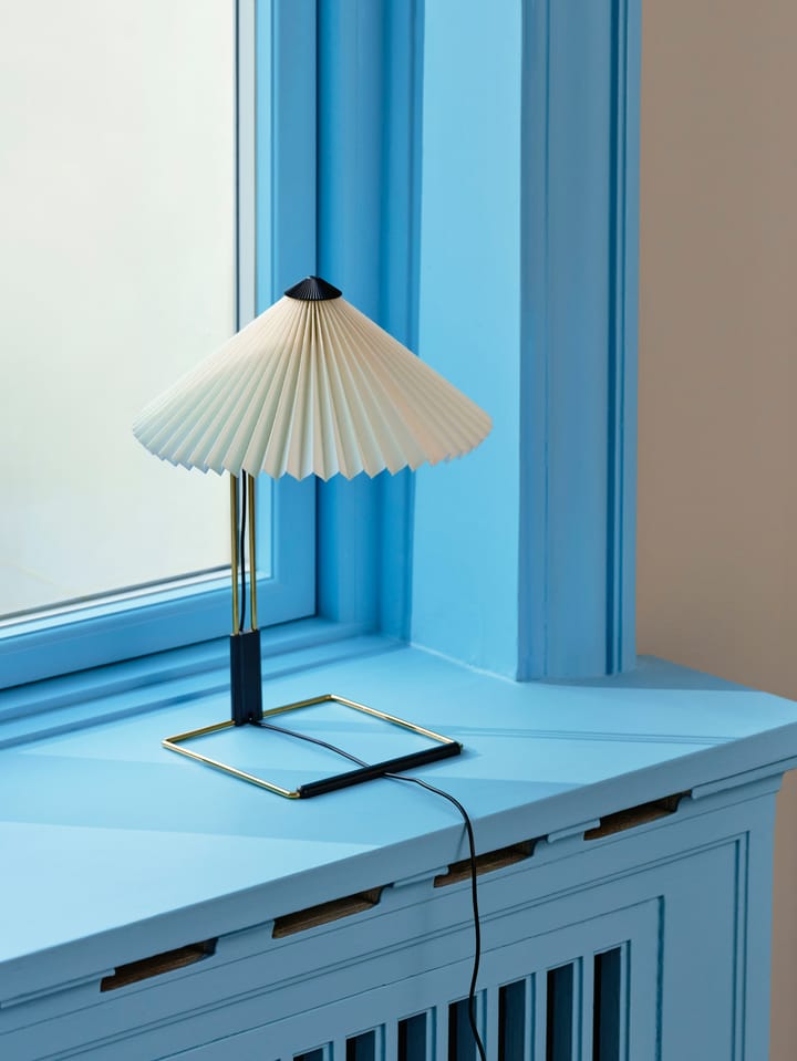 Matin table Tischleuchte Ø30cm, White shade HAY