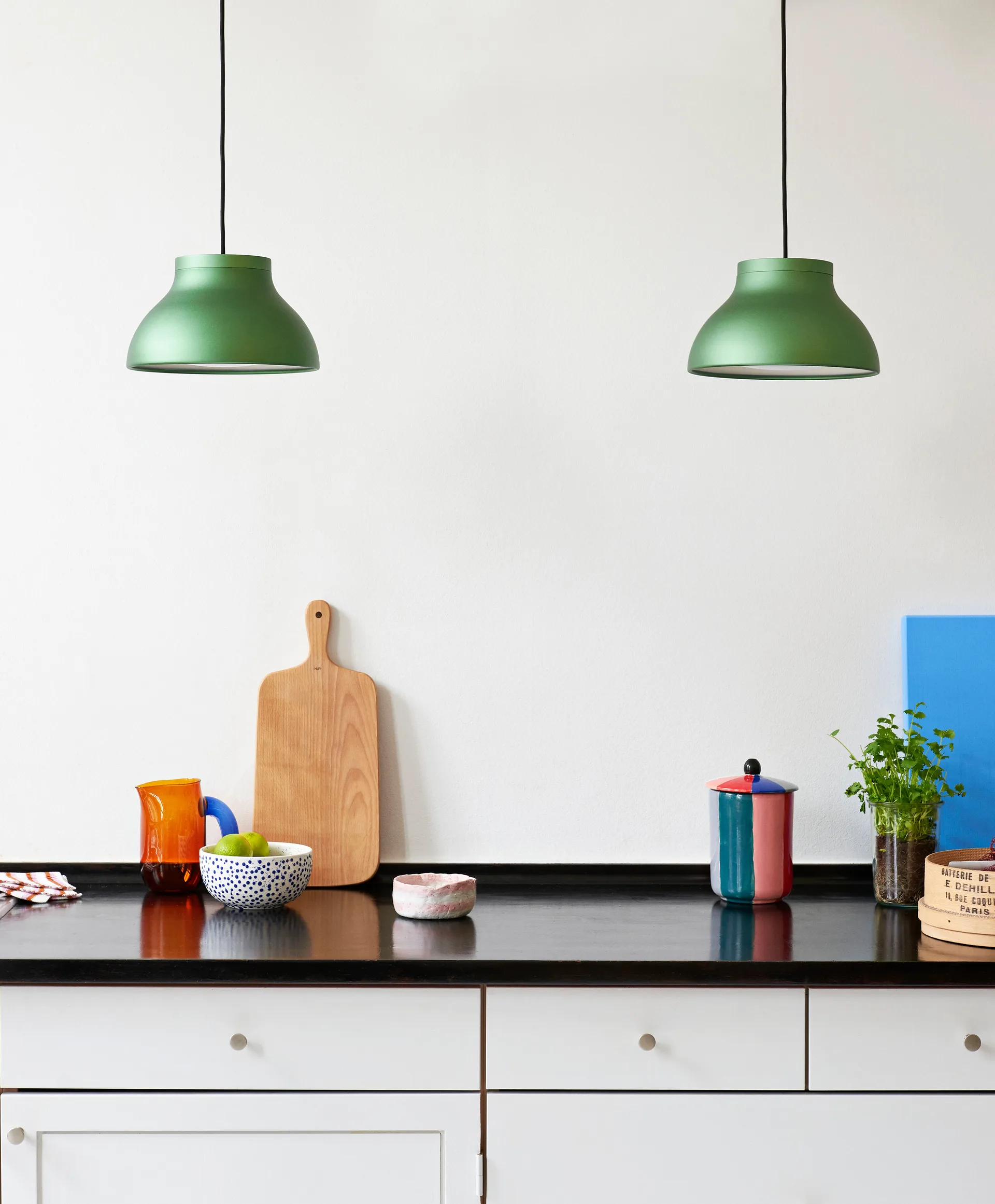 PC pendant pendant lamp S Ø25 cm, Emerald green HAY