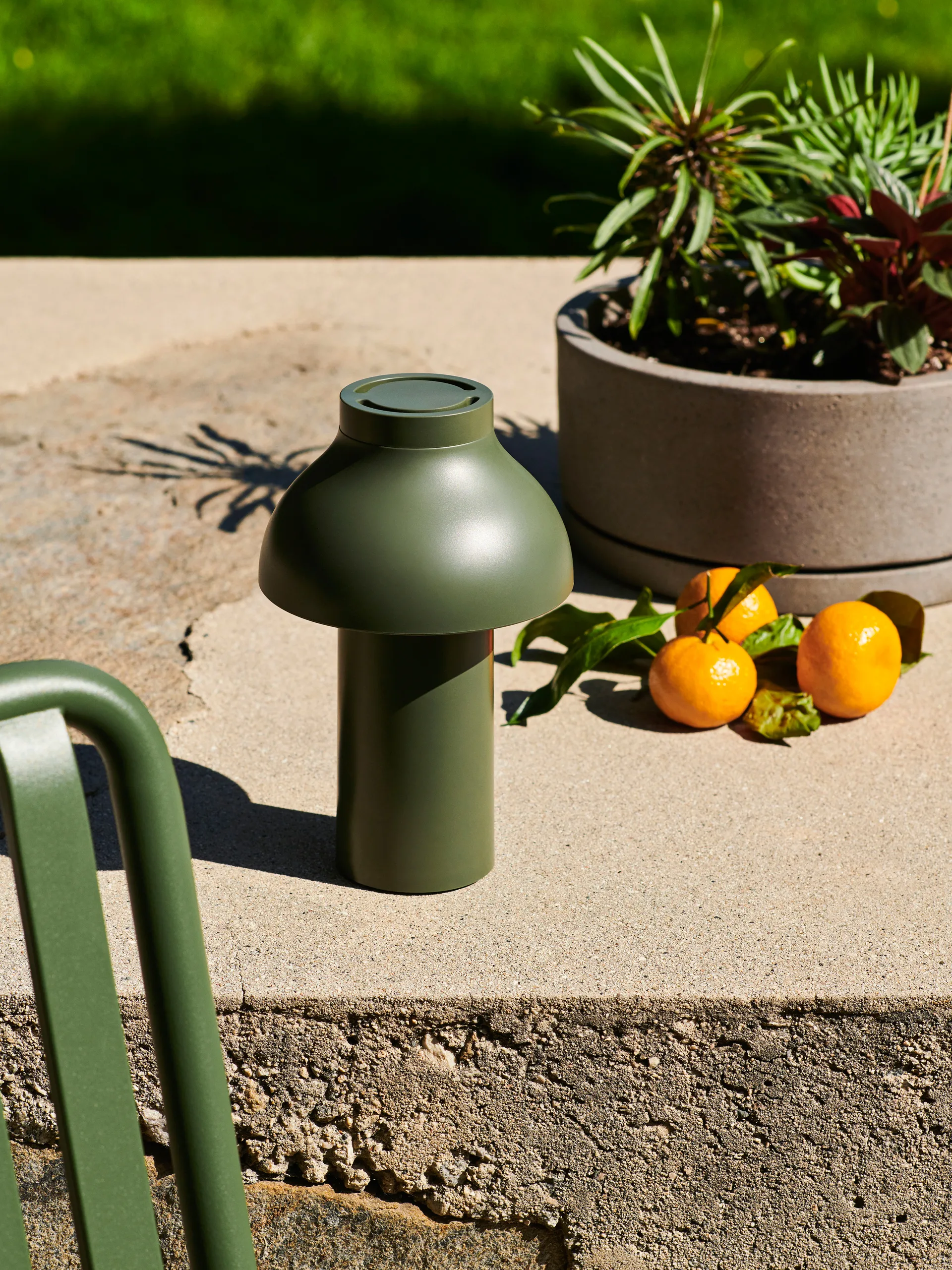 PC Portable table lamp, Olive HAY