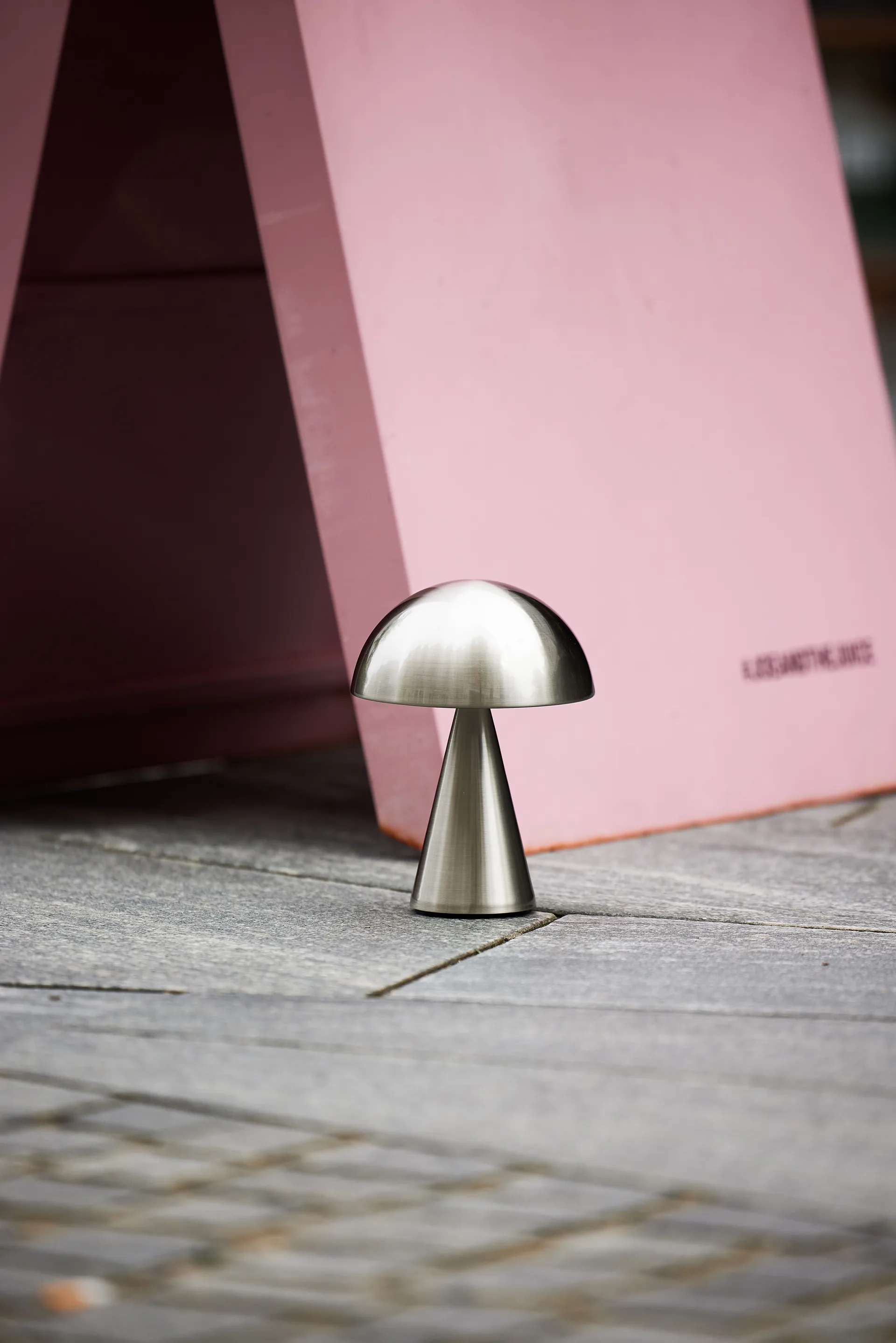 Mush portabel bordslampa, Nickel Hübsch Interior