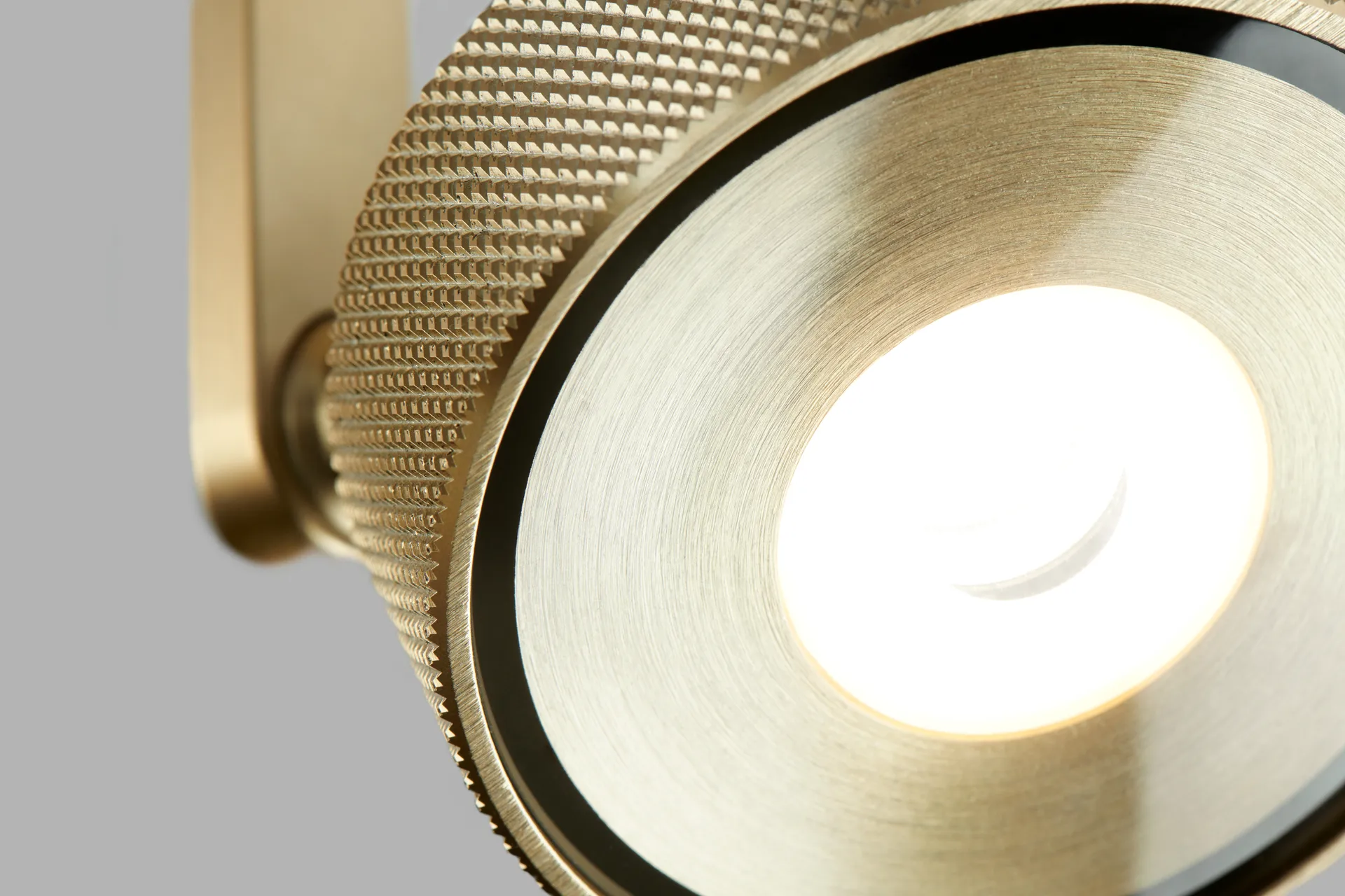 Cosmo C1 Deckenleuchte switch tune, Brass Light-Point