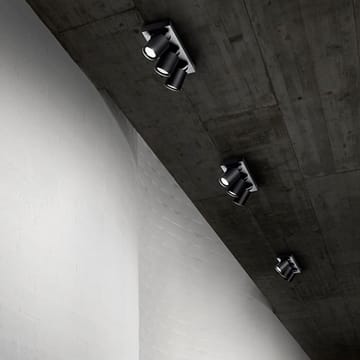 Focus 2 wall and ceiling lamp - Black, 3000 kelvin - Light-Point