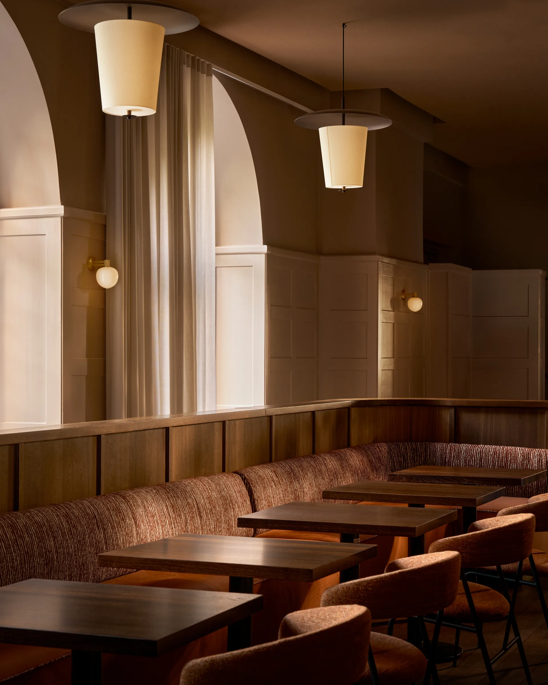 Toton 600 Pendelleuchte, Bronze LYFA