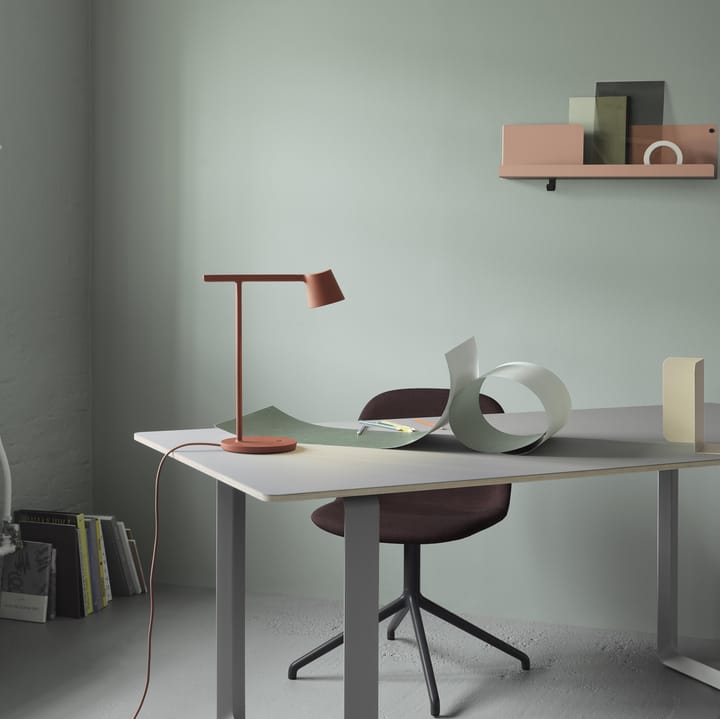 Tip table lamp, copper brown Muuto