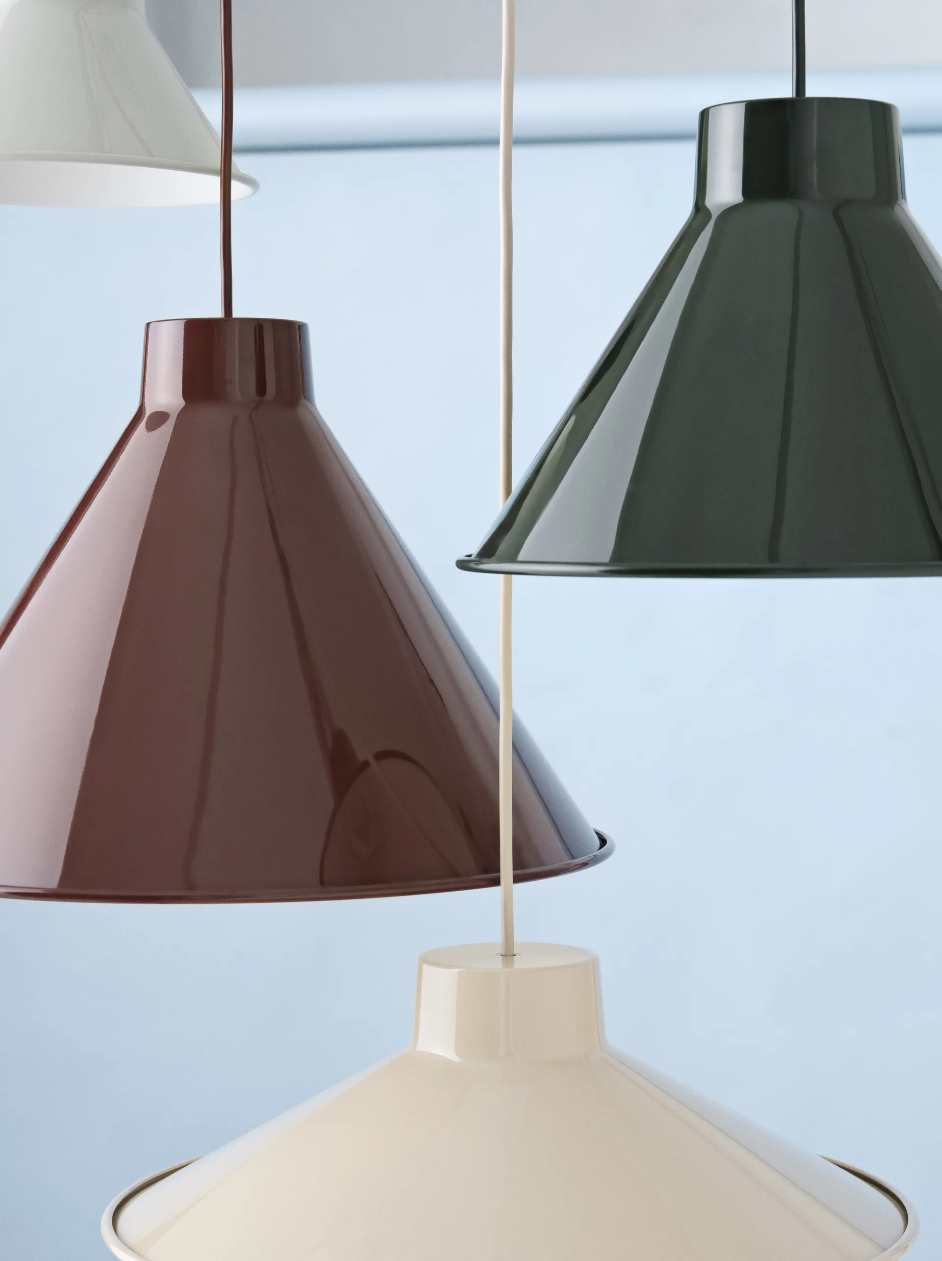 Top ceiling lamp Ø28 cm, Dark green Muuto
