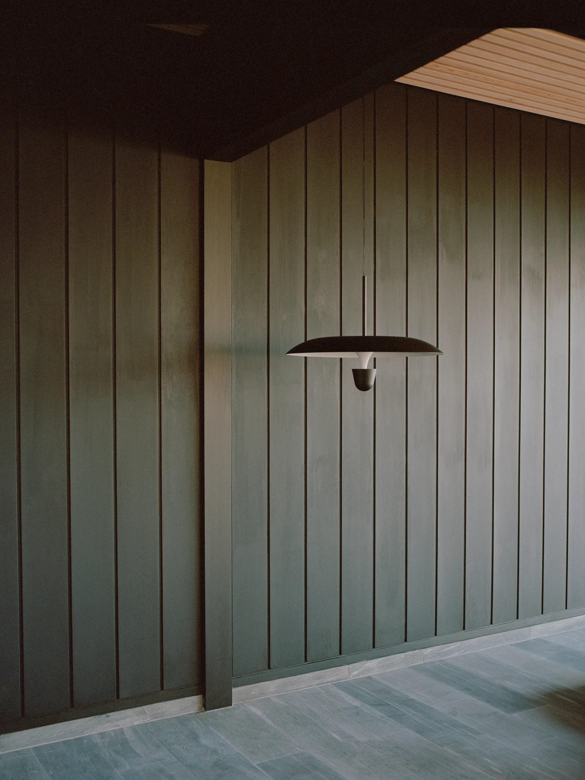 Chanterelle pendant Ø55 cm, Black New Works