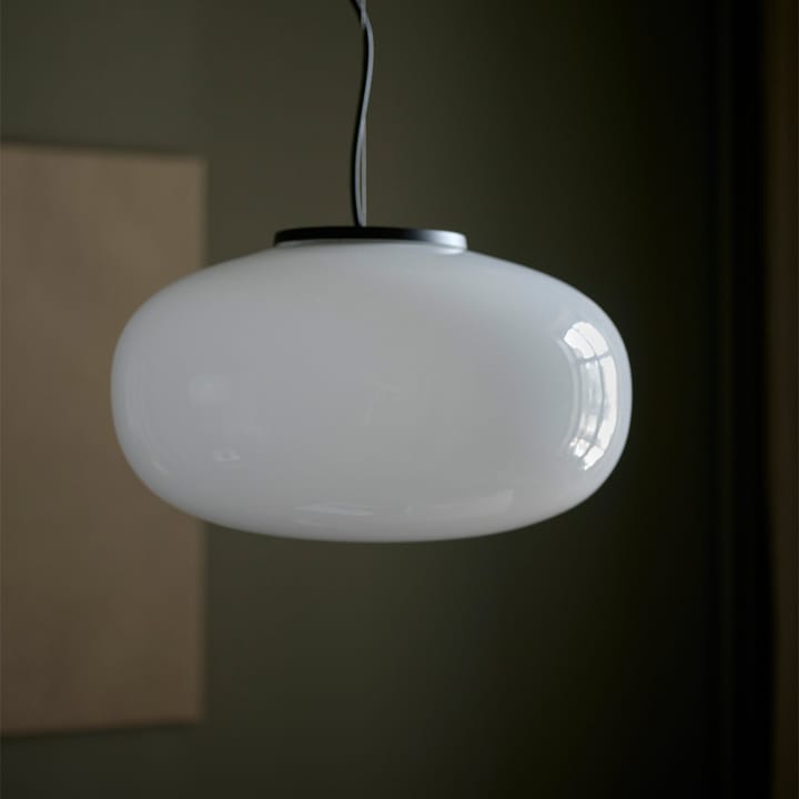 Karl-Johan Small Pendelleuchte Ø23 cm, Opalweiß New Works