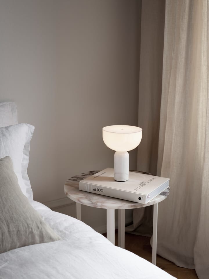 Kizu portable Tischleuchte, White marble New Works