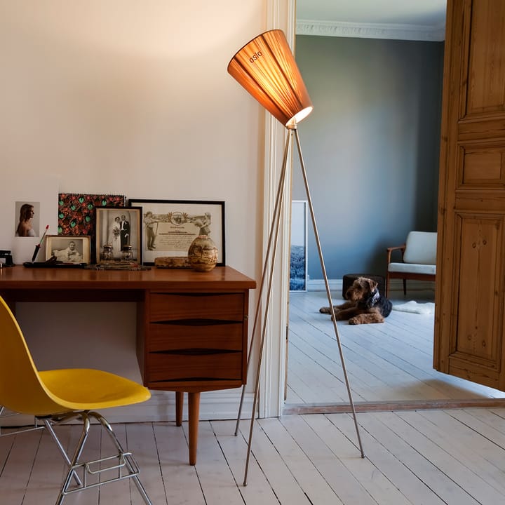 Oslo Wood golvlampa, black, ljusgrått stativ Northern