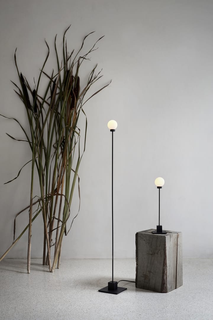 Snowball Stehleuchte 117cm, Black Northern