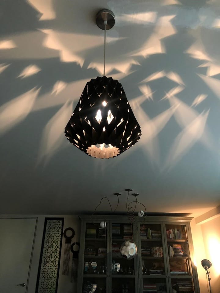 Pilke Signature pendant lamp Ø28 cm, Black Pilke