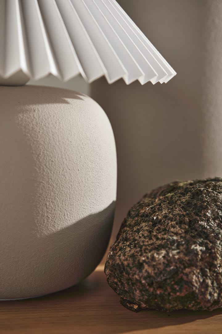 Boulder Tischleuchte 29 cm beige-pleated white Scandi Living