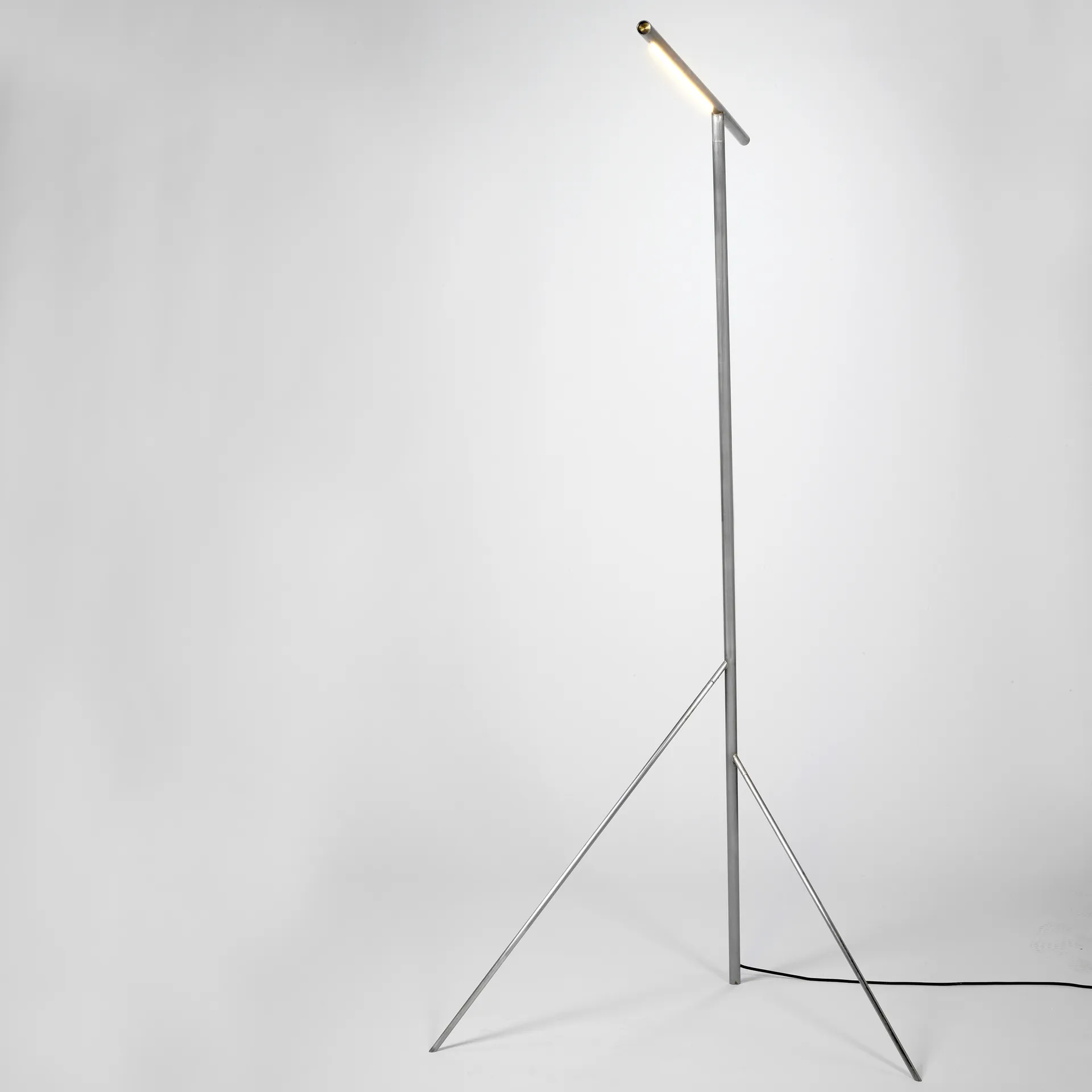 Mattia Stehleuchte, Steel-brass Serax
