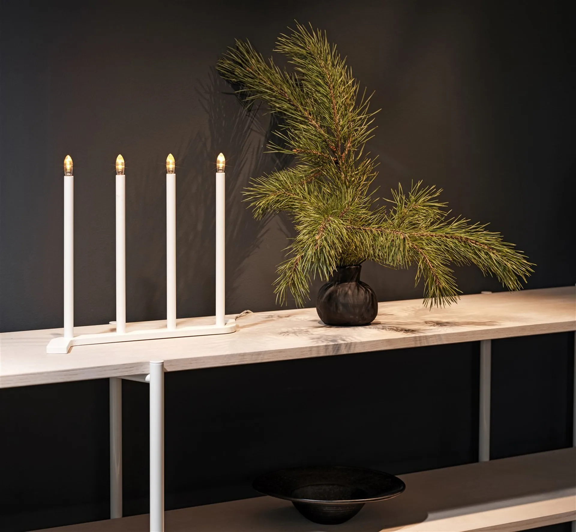 Advent RE adventsljusstake, vit, 4 ljus SMD Design