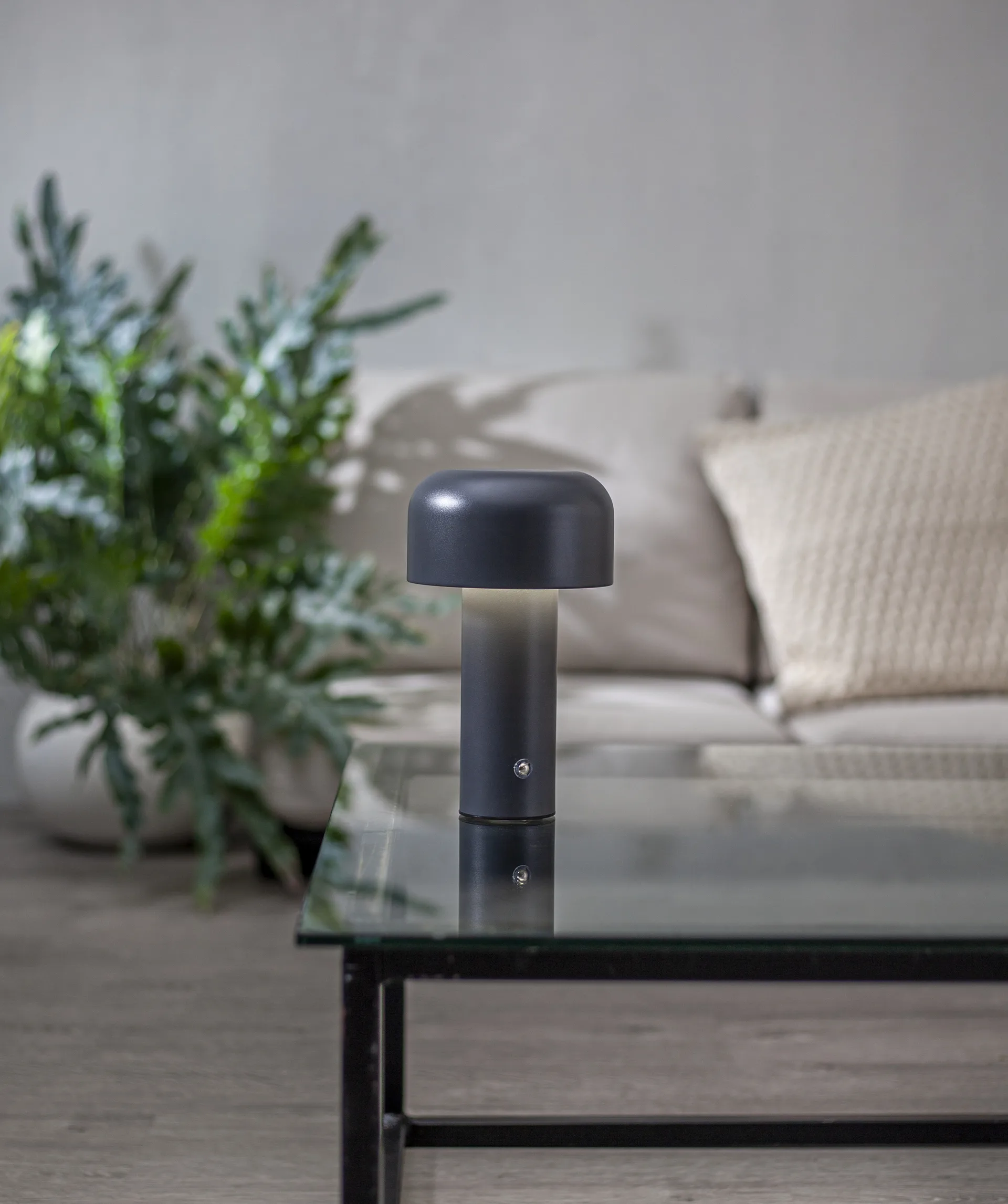 Bobby Tischleuchte portabel, Grau Star Trading