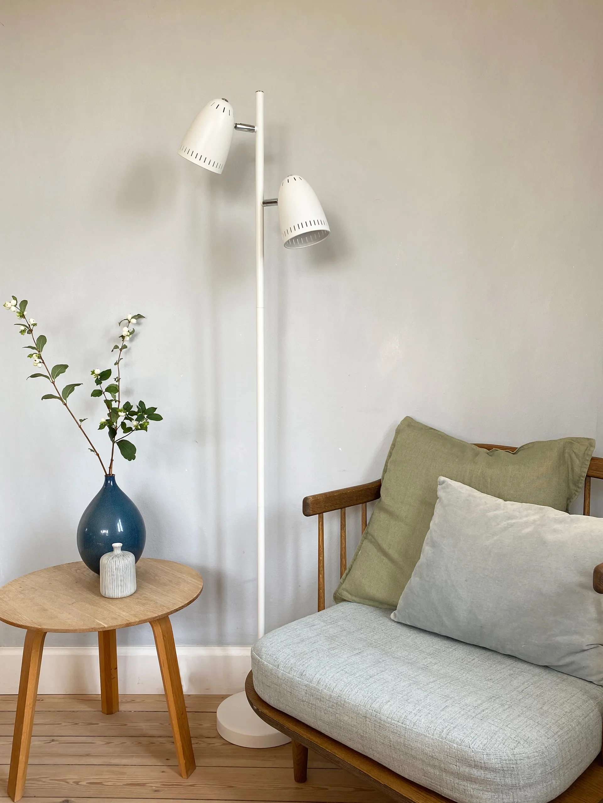 Dynamo Twin golvlampa, Whisper White Superliving