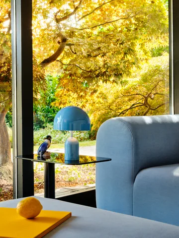 Bell Portabel LED bordslampa 28 cm - Baby Blue - Tom Dixon