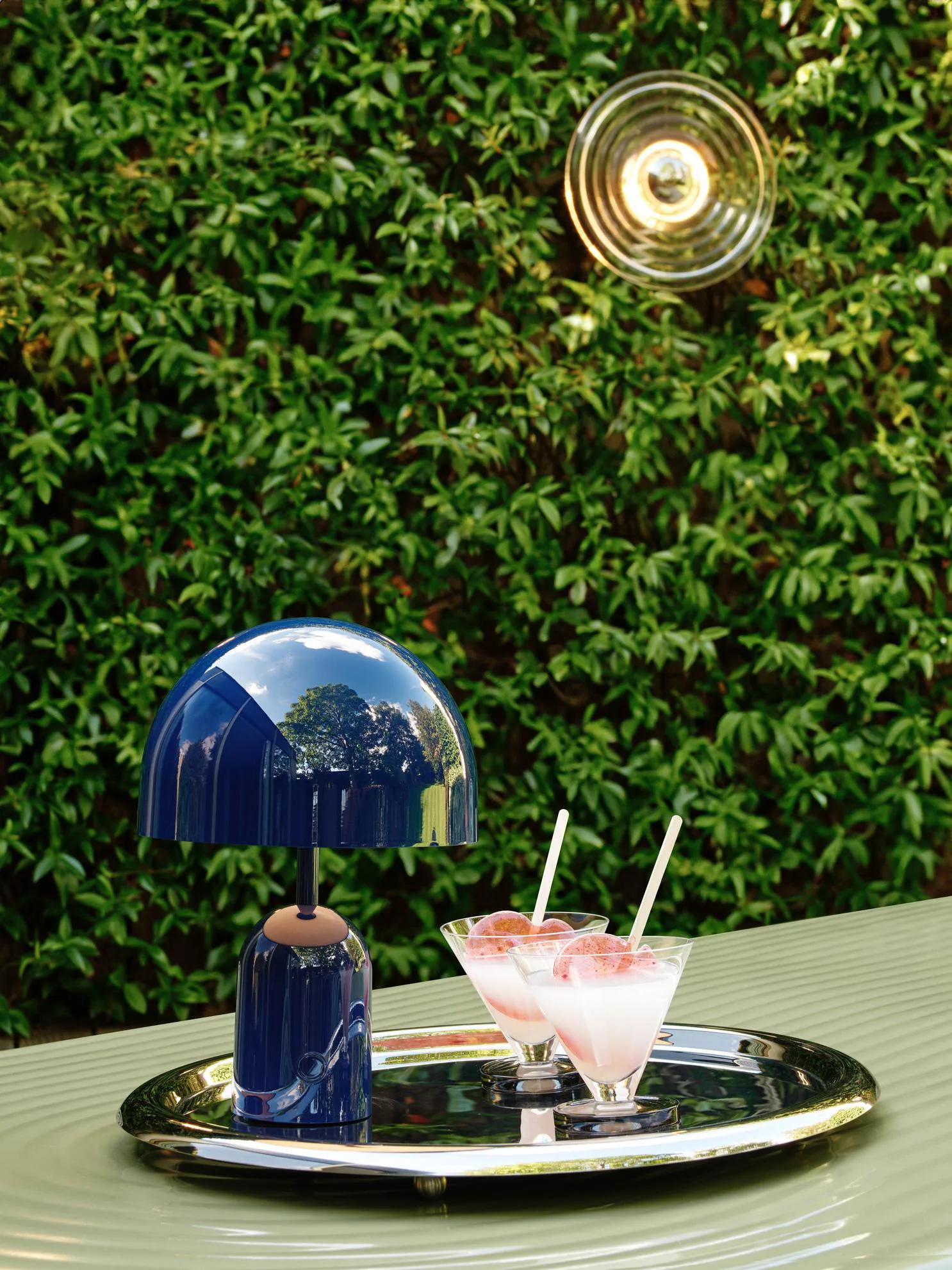 Bell Portable LED table lamp 28 cm, Indigo Tom Dixon