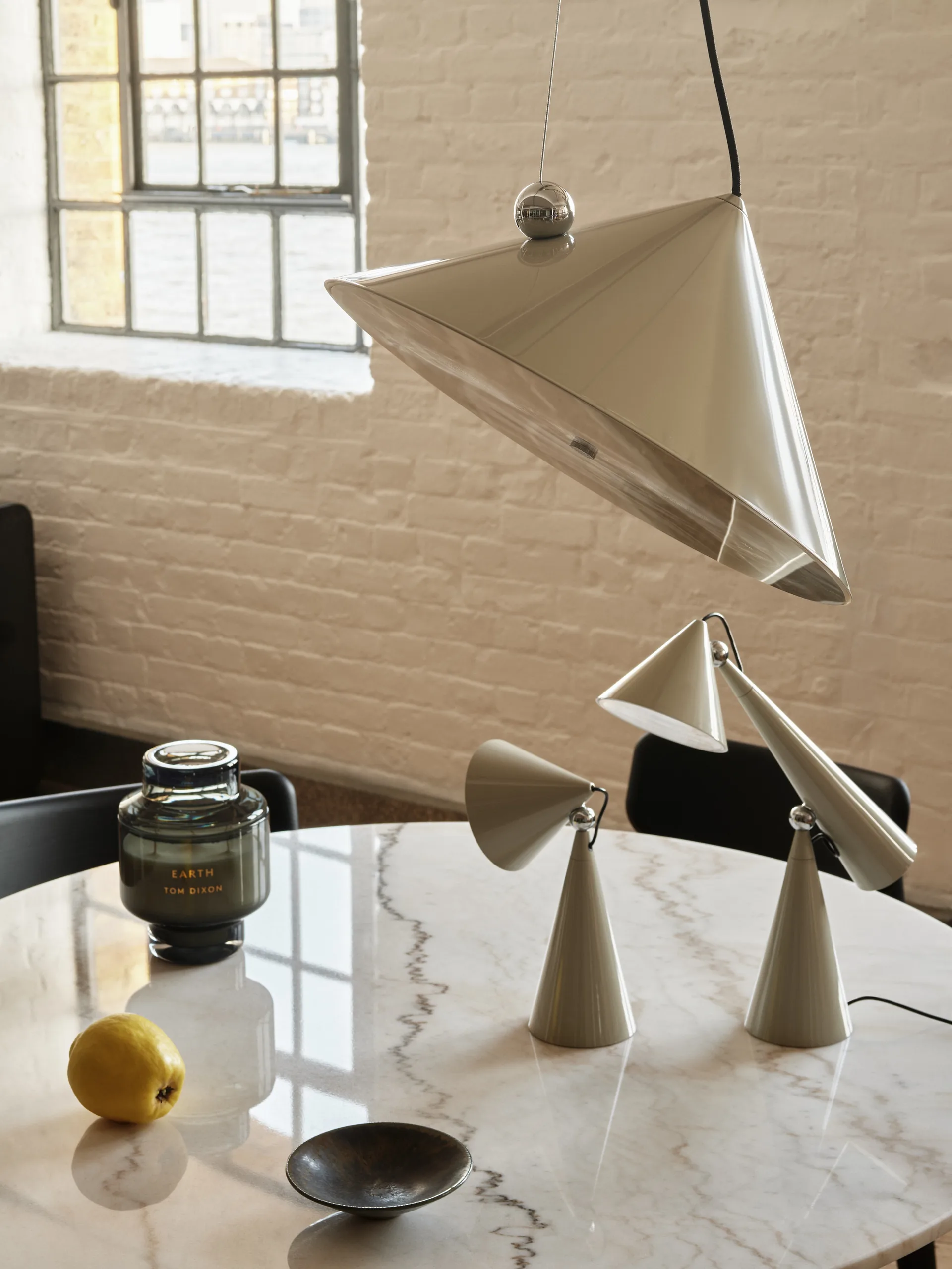 Pose Pendelleuchte, Putty, Ø43x30 cm Tom Dixon